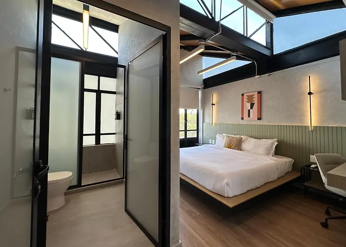 Outsite Roma Sur - Work, Connect, Explore Hotel